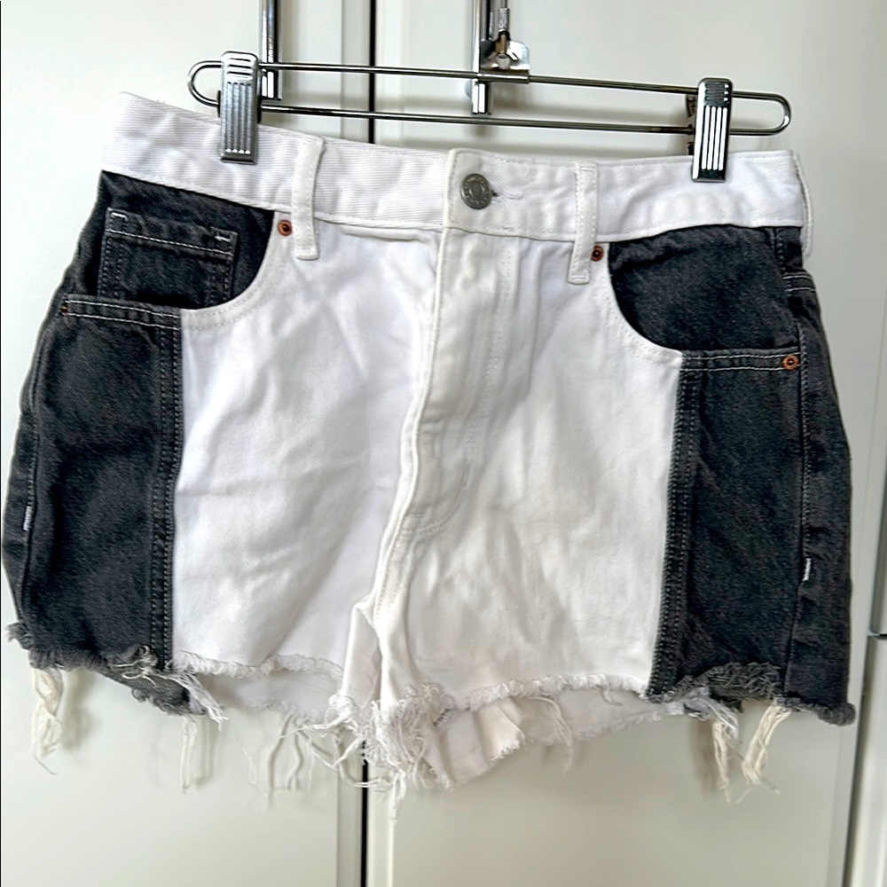 PacSun Dark Grey and White Denim Shorts, women’s size 27
